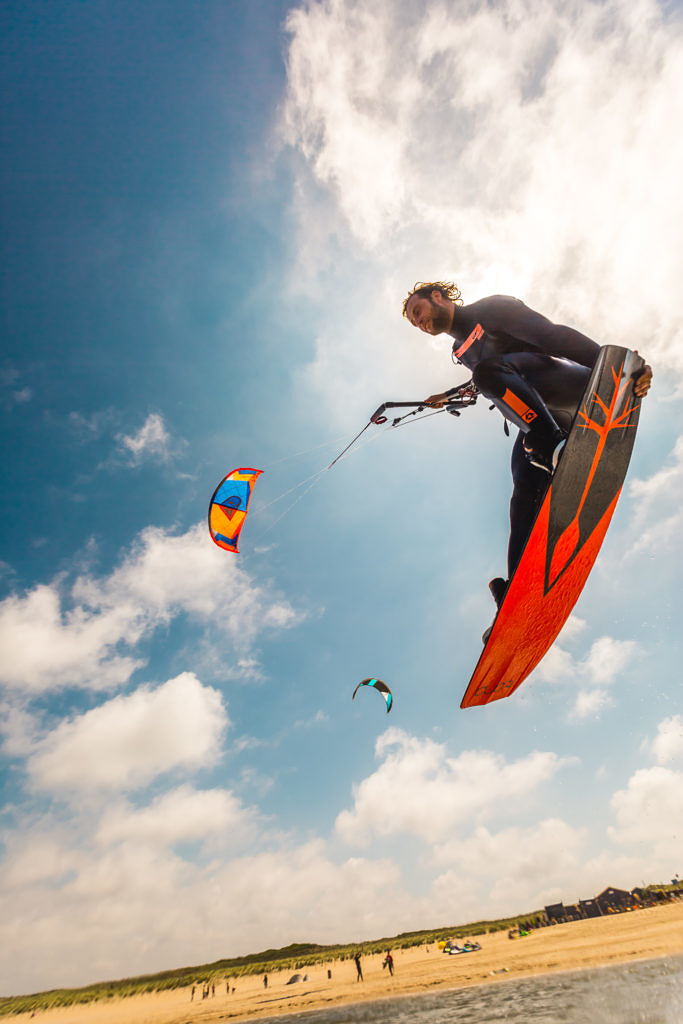 Toine kitesurfing at the Zandmotor