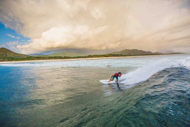 Sumbawa, Tropicals beach surfing