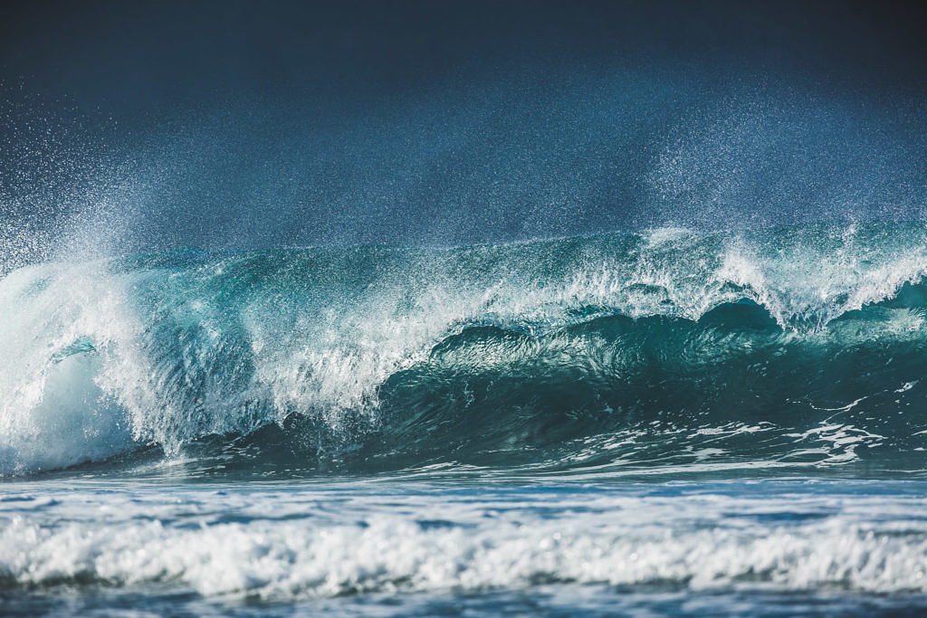 Sumbawa, Yoyo beach waves