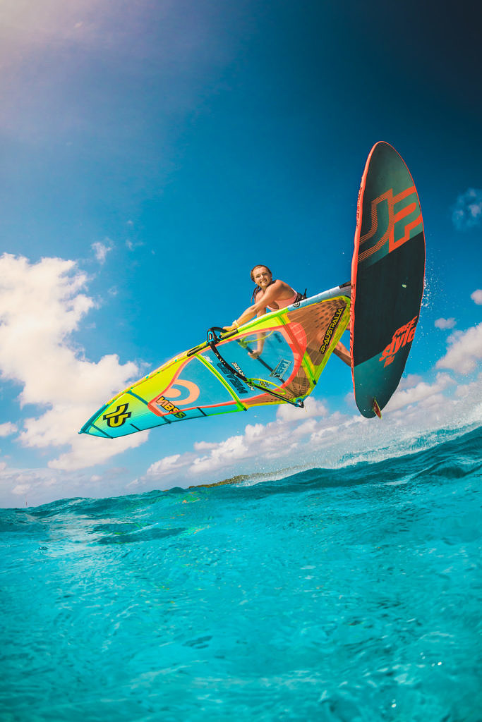 Maxime van Gent windsurfing