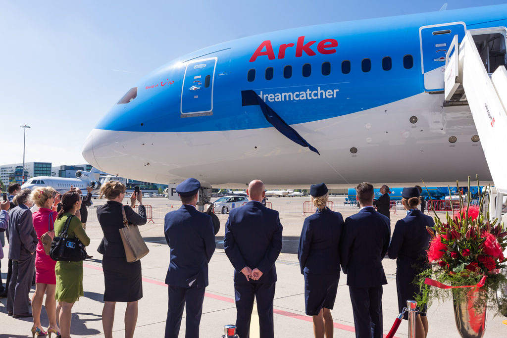 First Dutch 787 Dreamliner TUI Schiphol