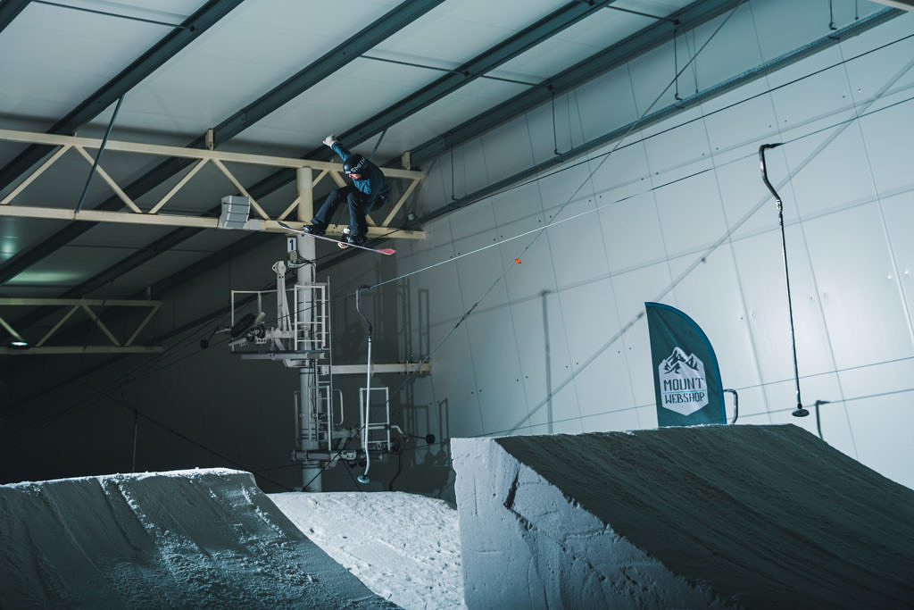 Erik Bastiaansen invites - Skidome Terneuzen snowboarding