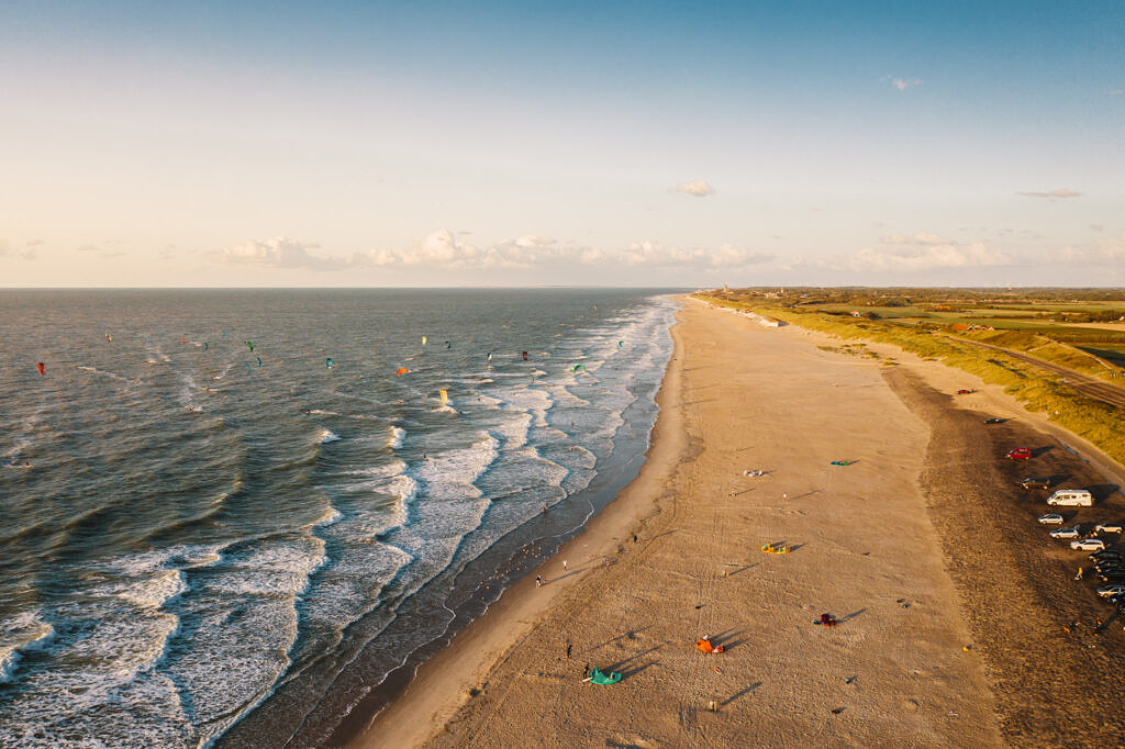 Domburg kitesurfing drone shot